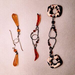 Amber earrings and ring, lot of 4 items